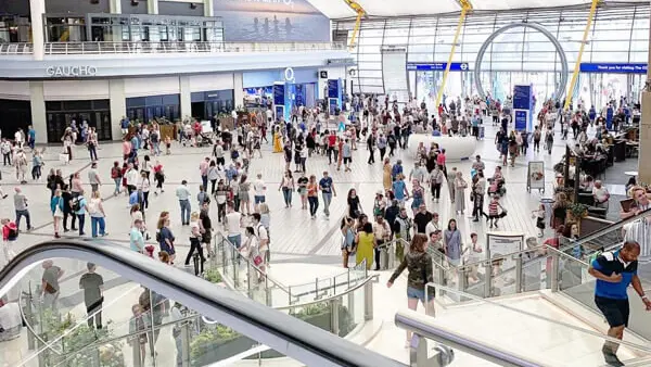 Crowded mall entrance